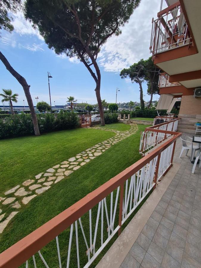 La Pioggia Nel Pineto Lägenhet Gaeta Exteriör bild